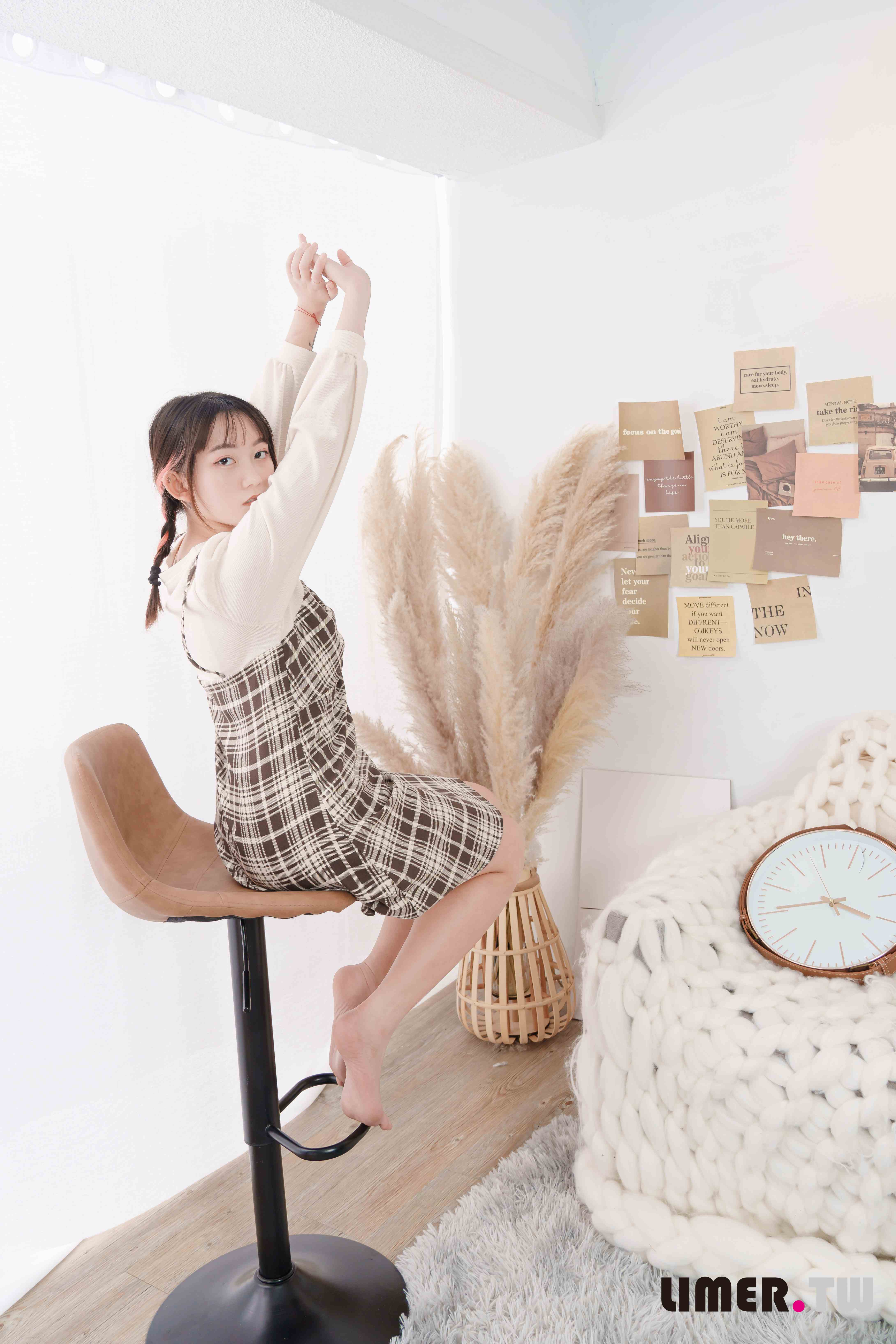 China Beauty Legs and feet 645