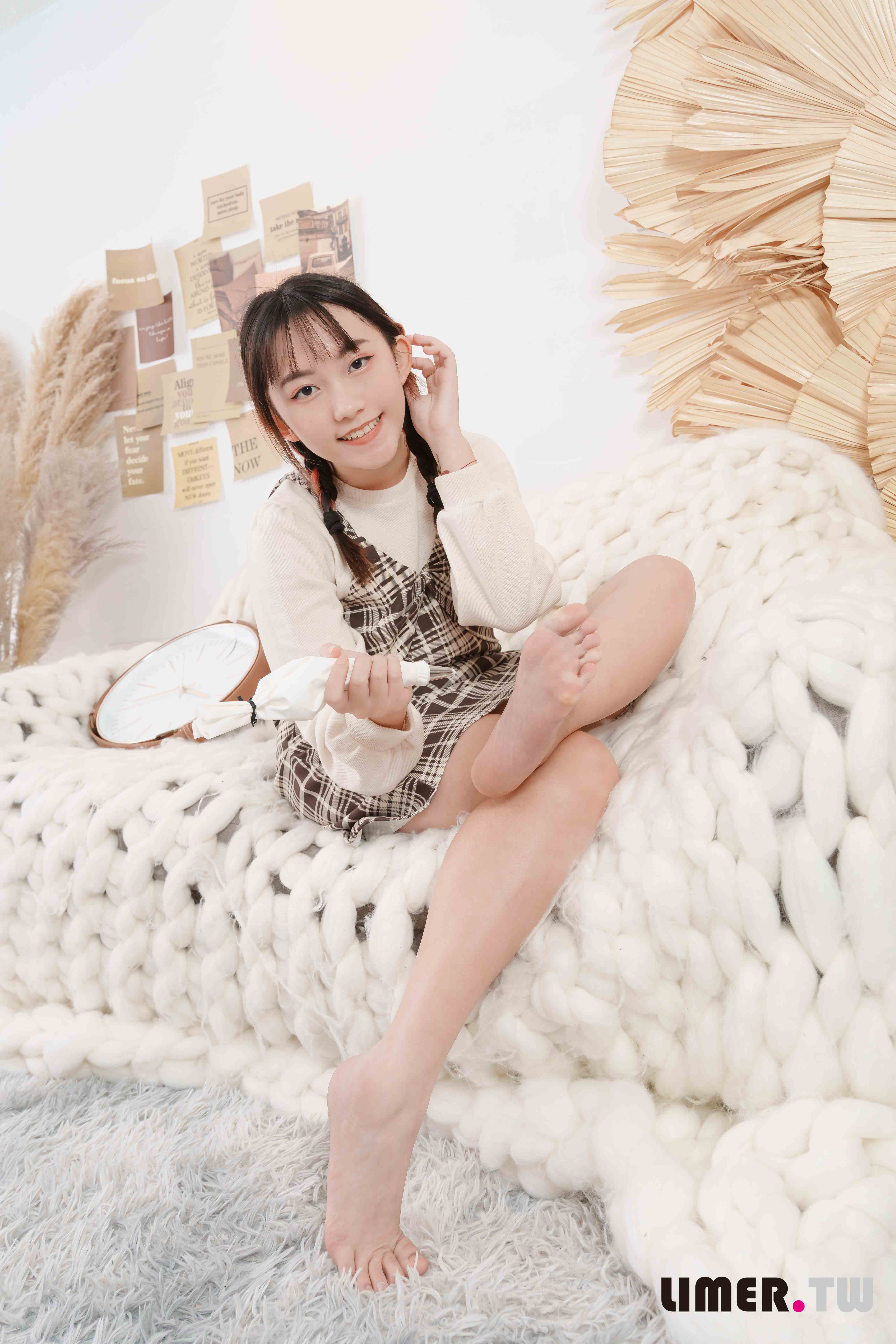 China Beauty Legs and feet 645