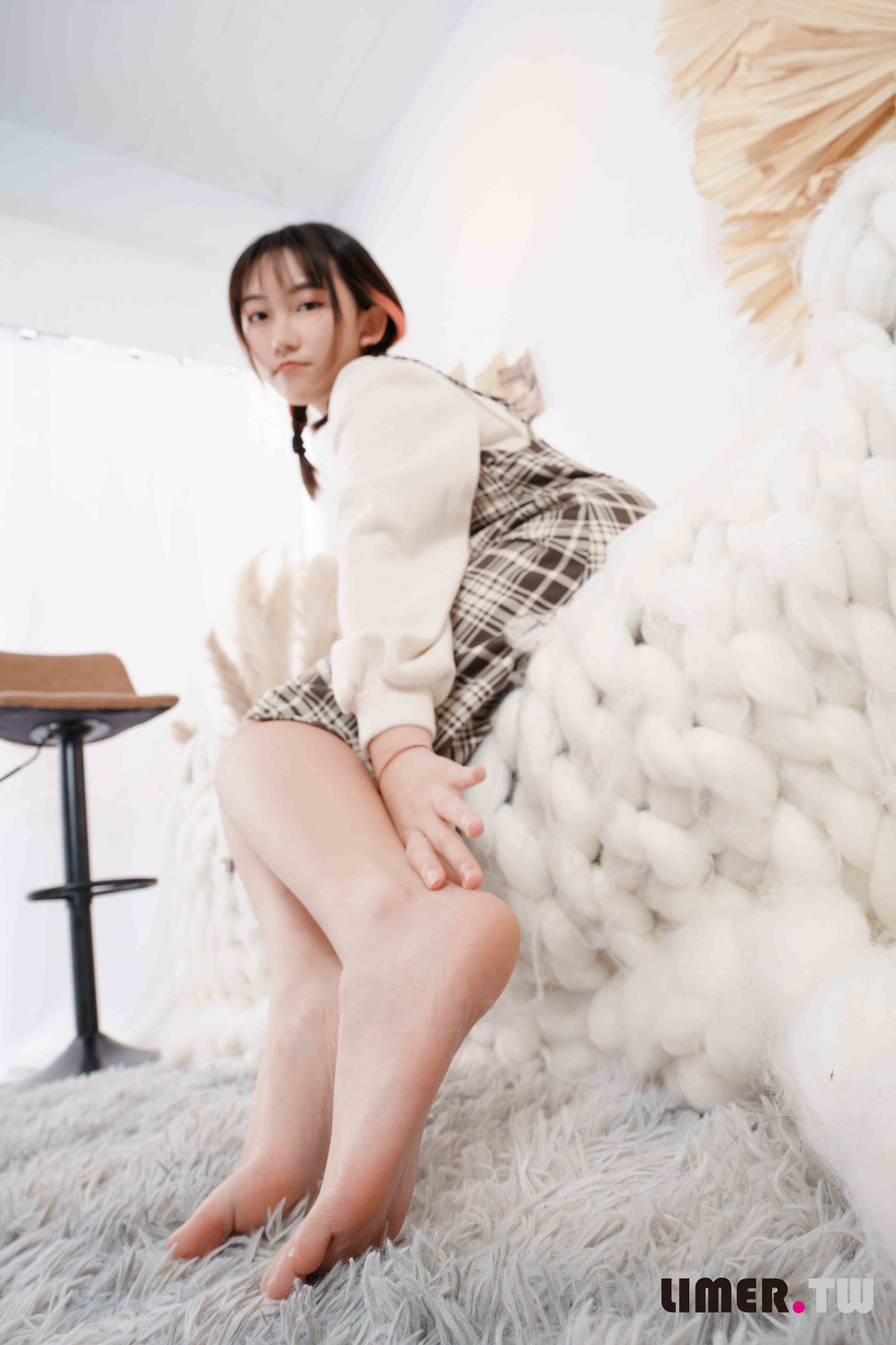 China Beauty Legs and feet 645