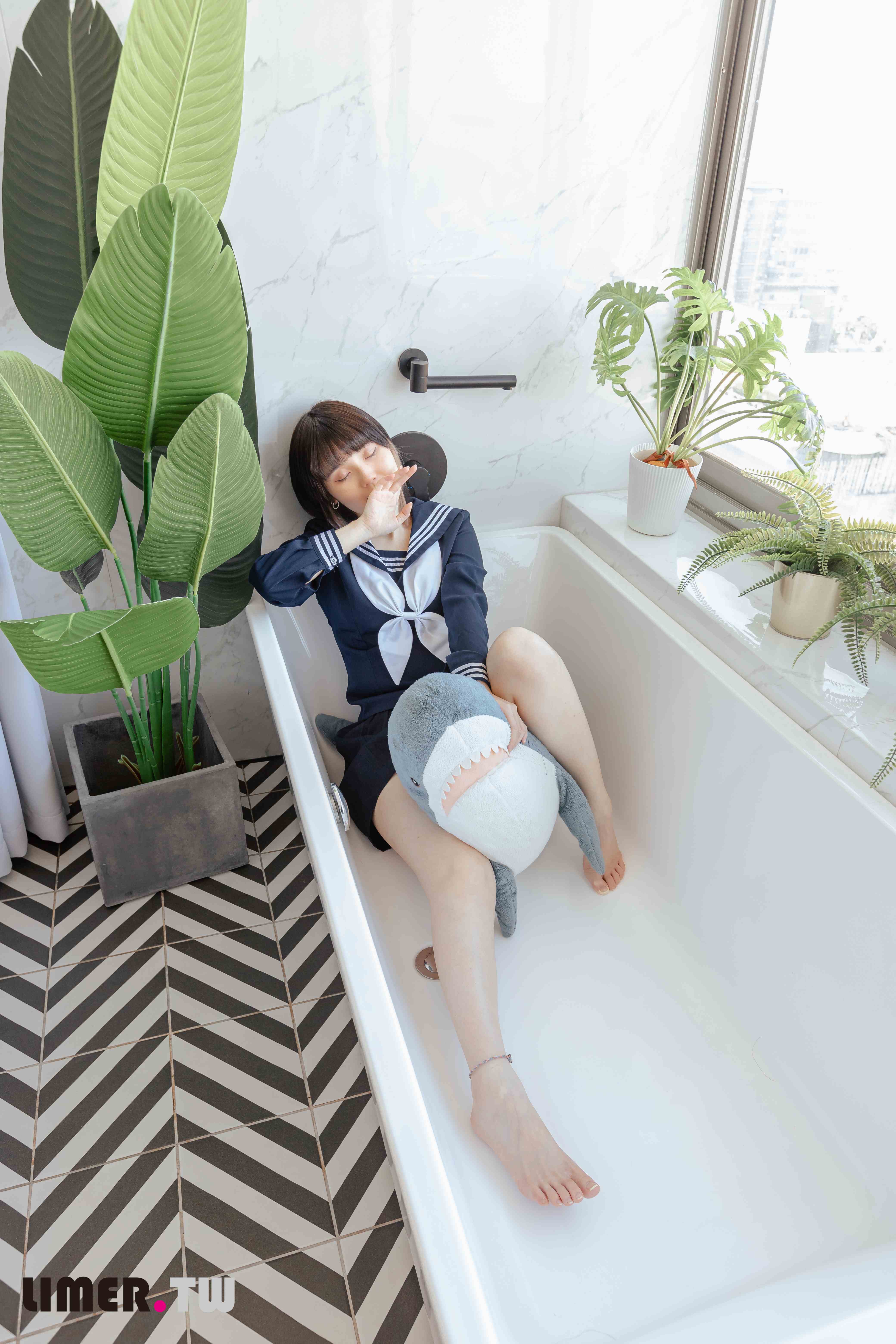 China Beauty Legs and feet 647