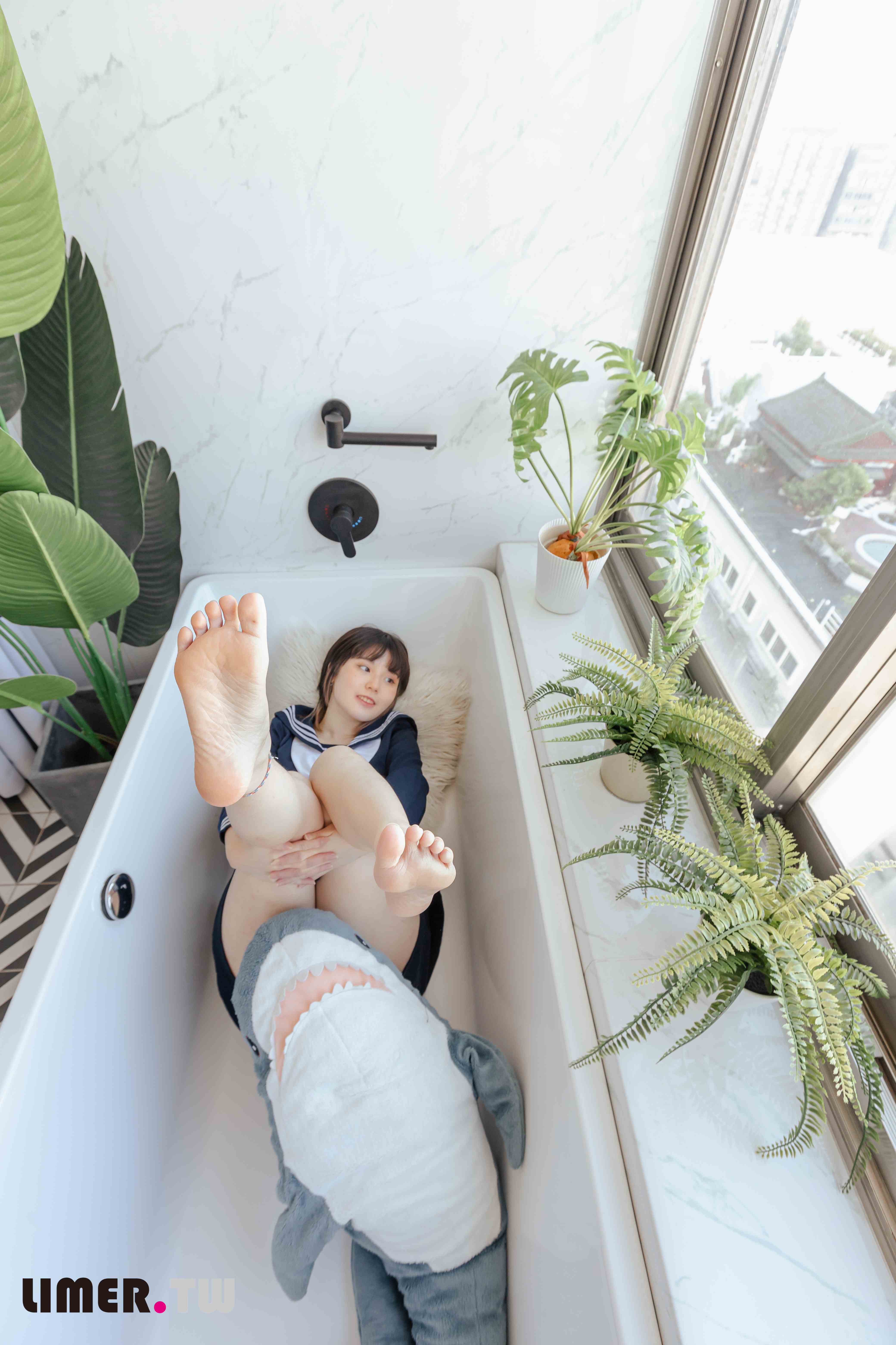 China Beauty Legs and feet 647