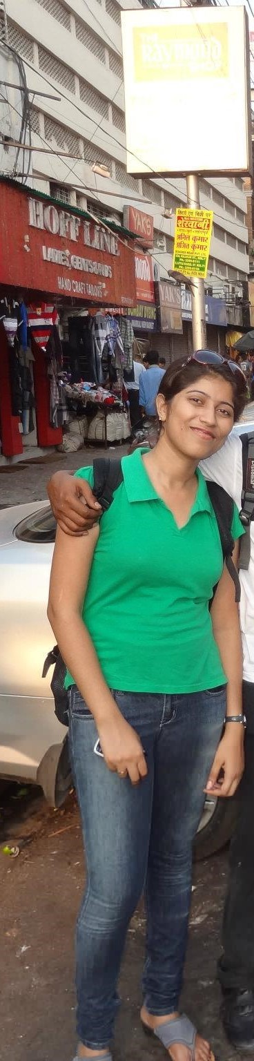 Riya Roychowdhury and her sexy ass show