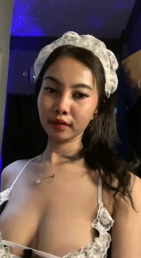 looking makes it hot_161