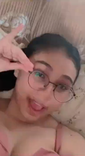 looking makes it hot_161