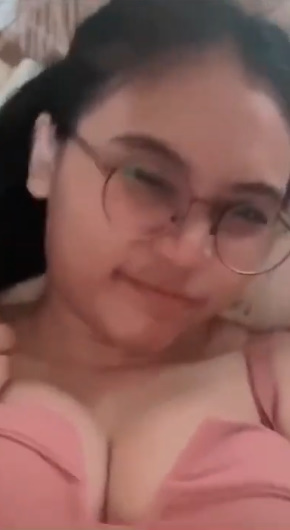 looking makes it hot_161