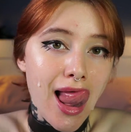 looking makes it hot_164