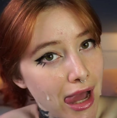 looking makes it hot_164