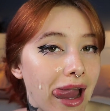 looking makes it hot_164