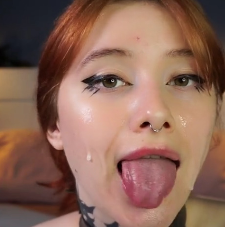 looking makes it hot_164