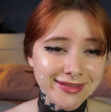 looking makes it hot_164