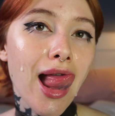 looking makes it hot_164