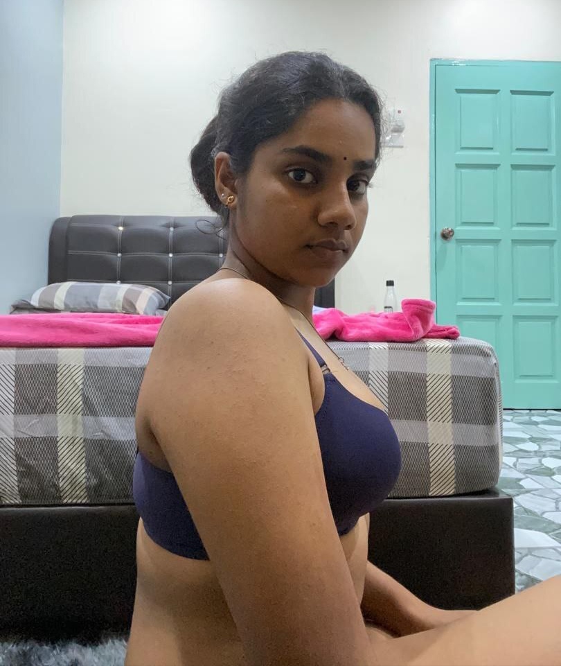 Indian Tamil Extremly Horny Girl Nice Boobs Pics