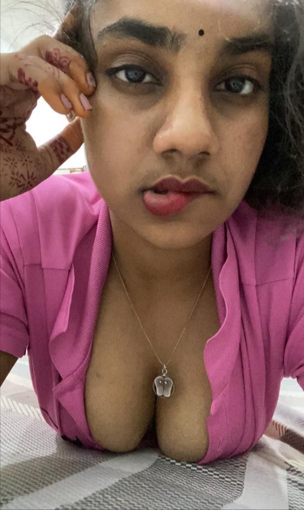Indian Tamil Extremly Horny Girl Nice Boobs Pics