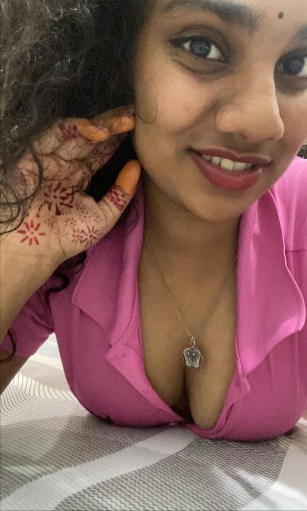 Indian Tamil Extremly Horny Girl Nice Boobs Pics