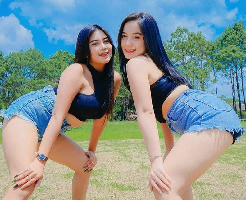 looking makes it hot_170