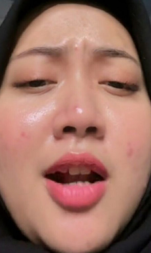 looking makes it hot_170