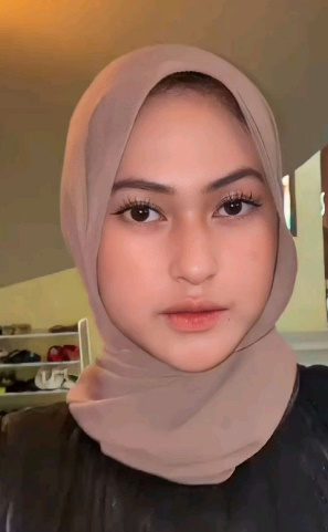 looking makes it hot_170