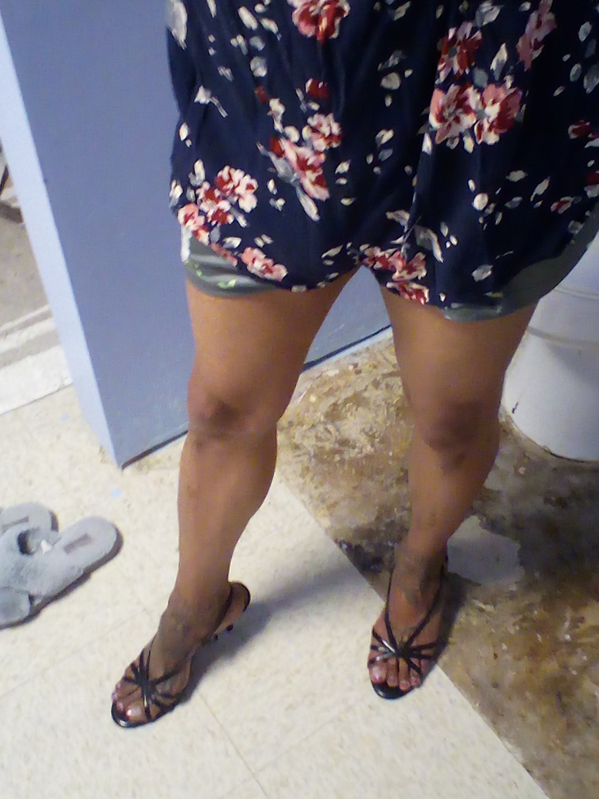 Sexy femboy feet and legs