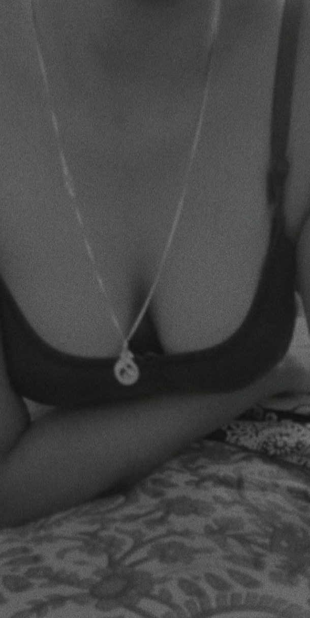 Beautiful Hot Boobs Slim Lover Pics