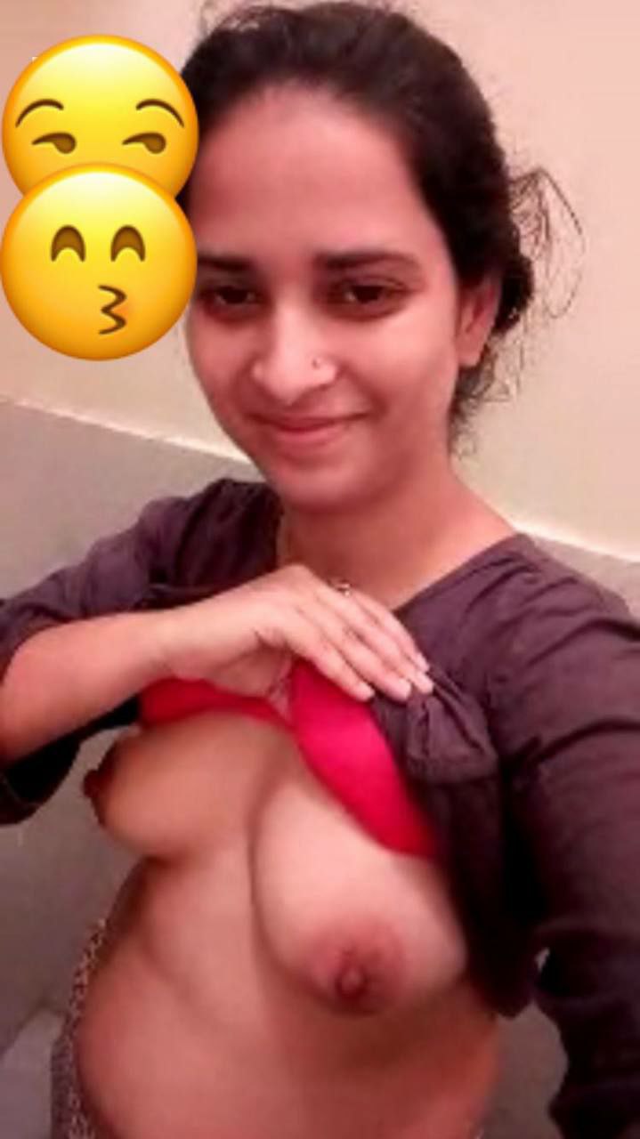 Indian Beautiful Bhabhi Nice Boobs Sexy Ass Pussy  Pics