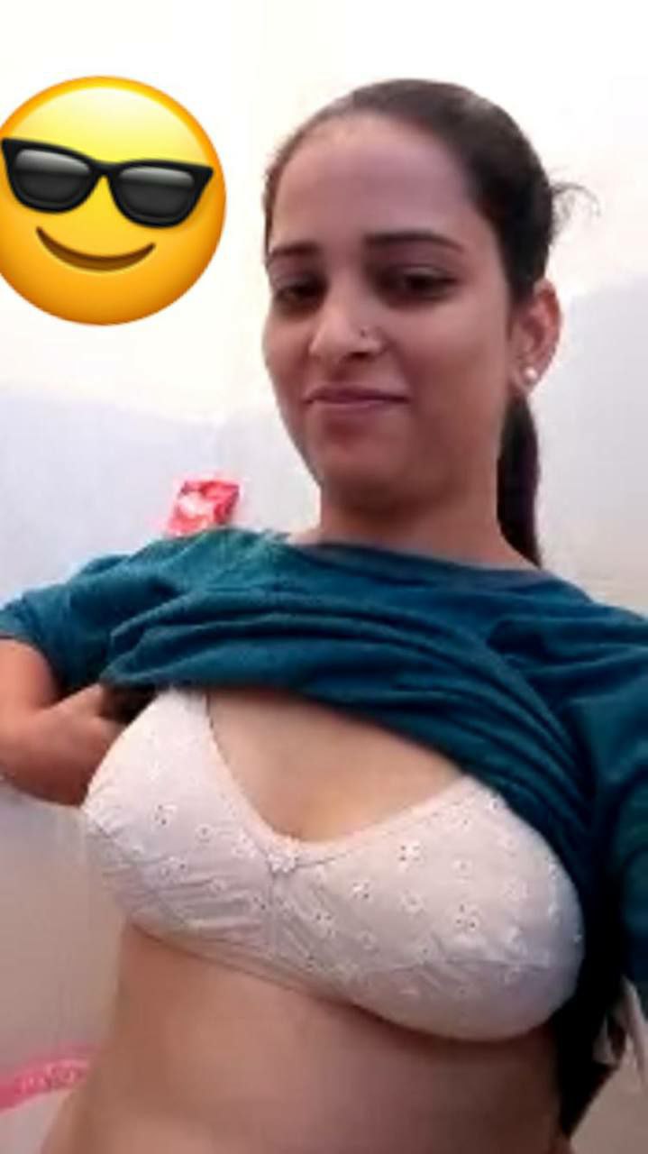 Indian Beautiful Bhabhi Nice Boobs Sexy Ass Pussy  Pics