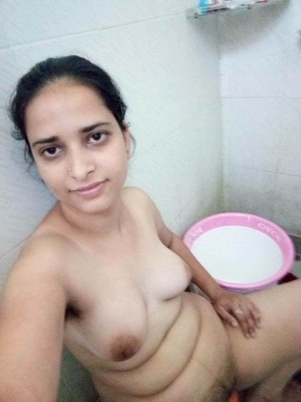 Indian Beautiful Bhabhi Nice Boobs Sexy Ass Pussy  Pics