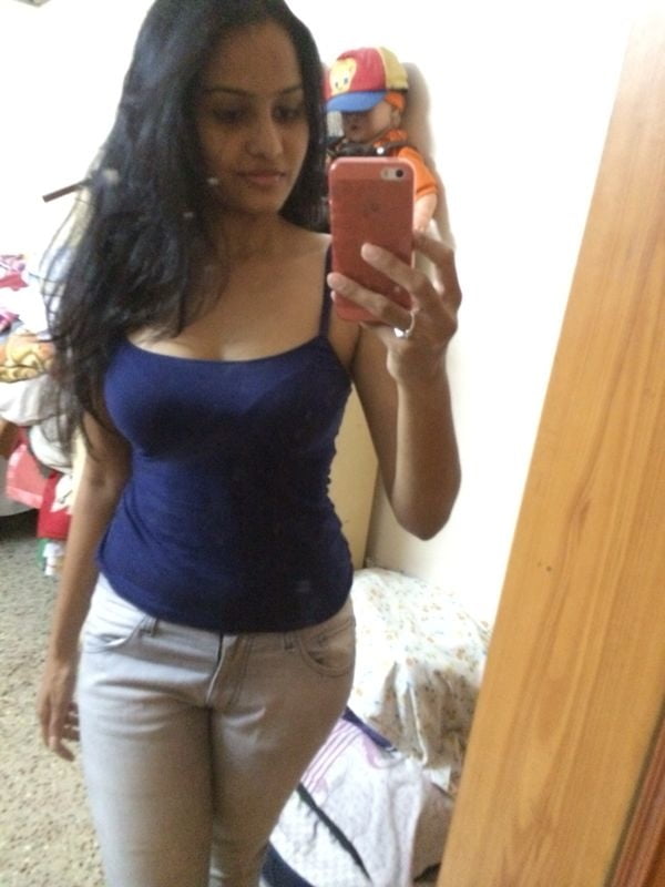Indian Desi Beauty Bebe pic