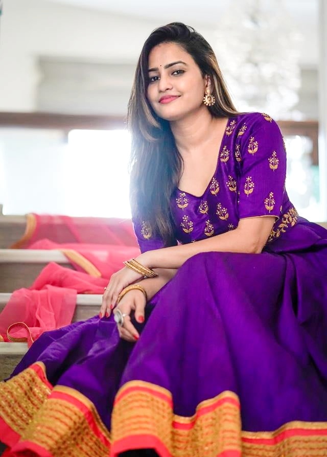 Indian Desi Beauty Bebe pic