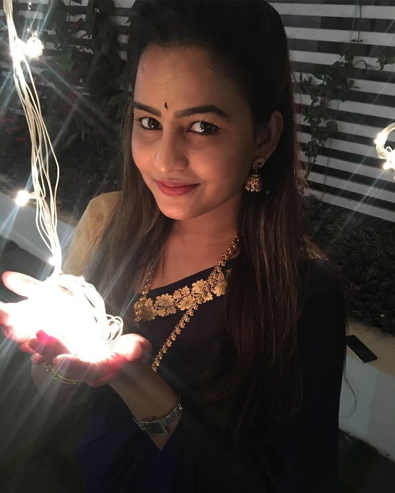 Indian Desi Beauty Bebe pic