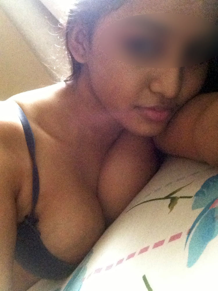 Indian Desi Beauty Bebe pic