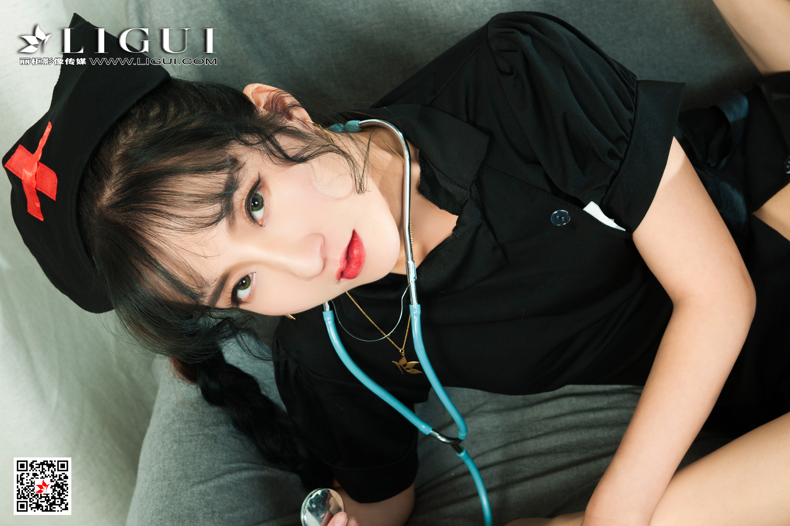 Foot Fetish Twin Flowers 78