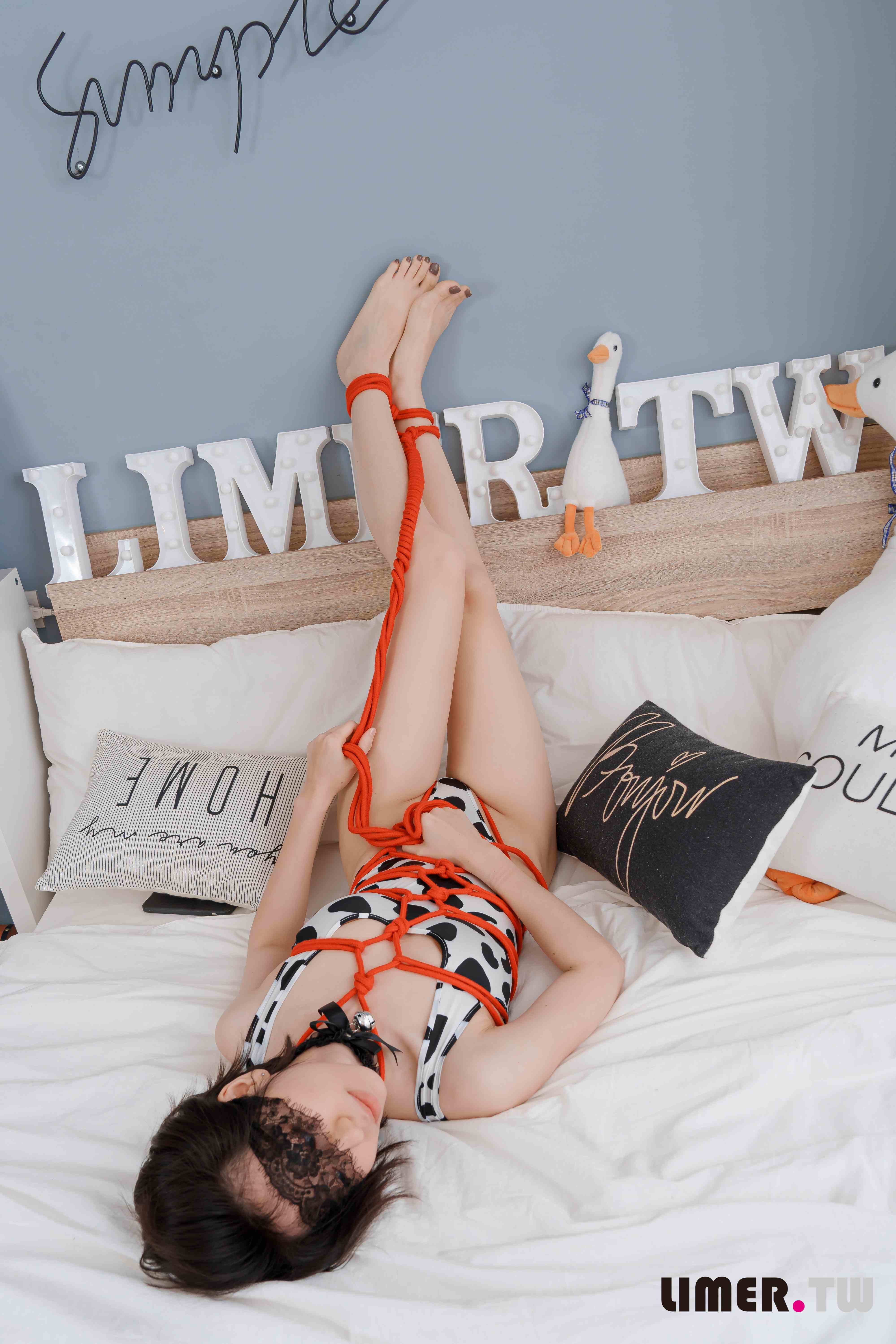 China Beauty Legs and feet 652