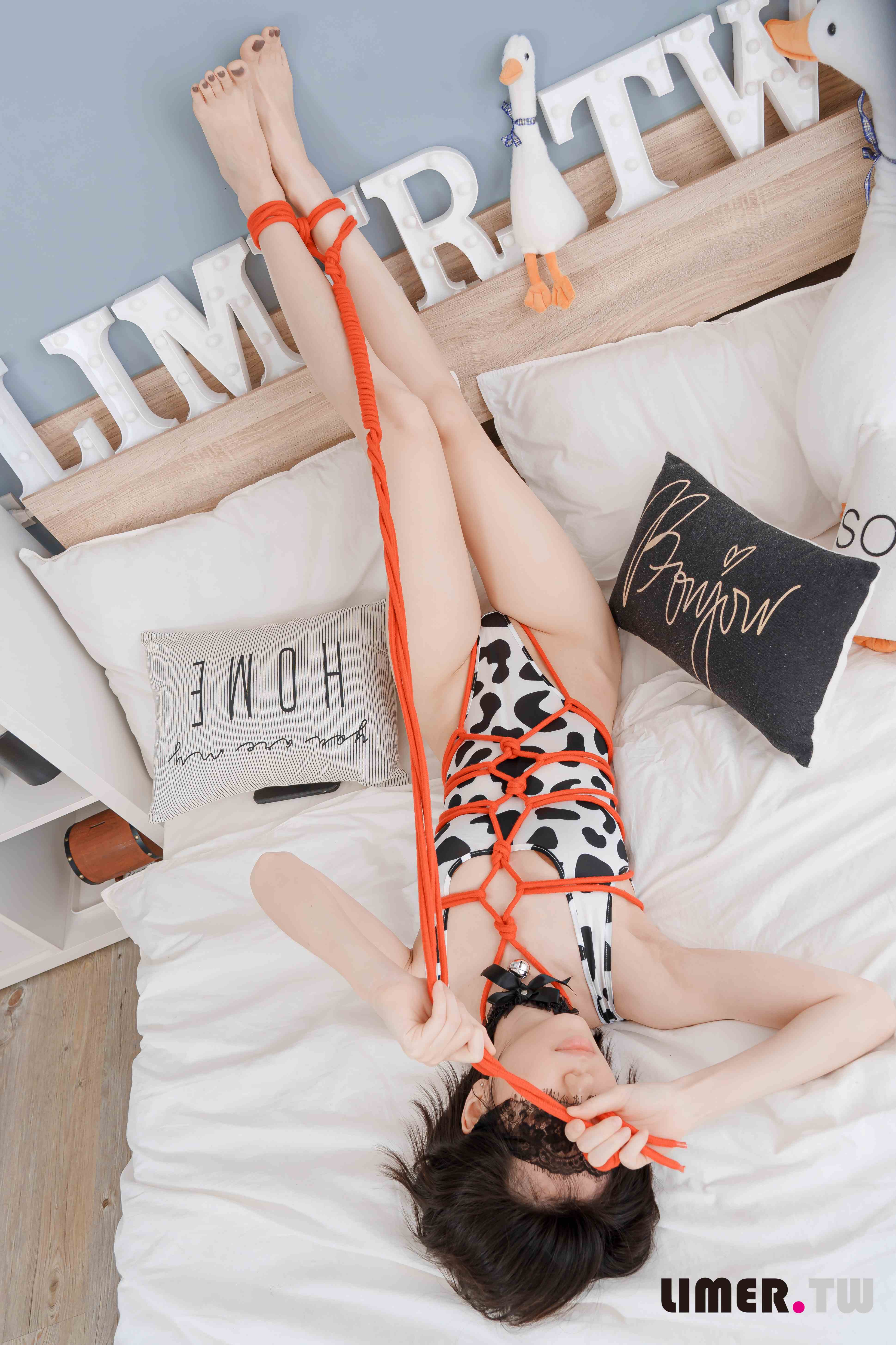 China Beauty Legs and feet 652