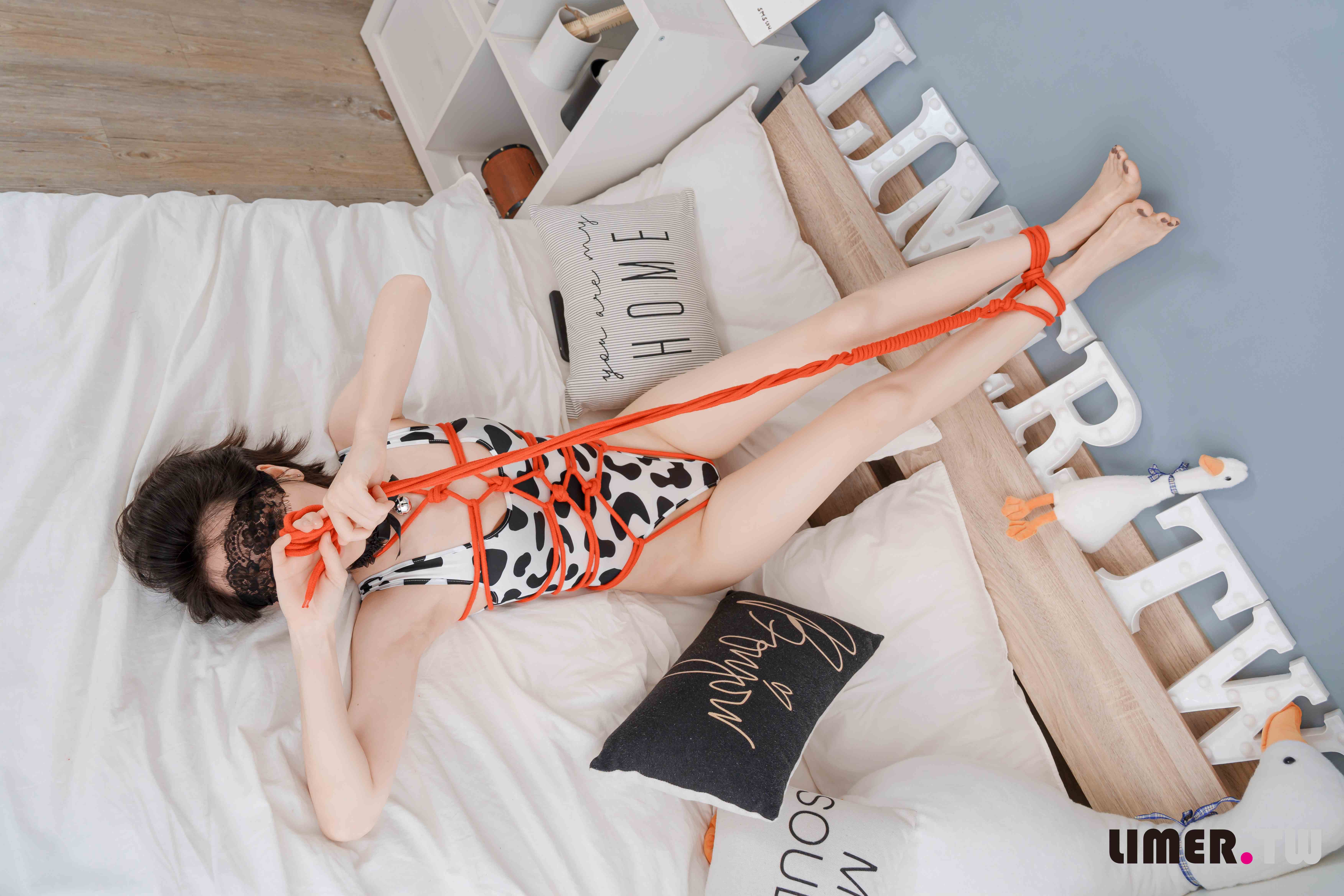 China Beauty Legs and feet 652