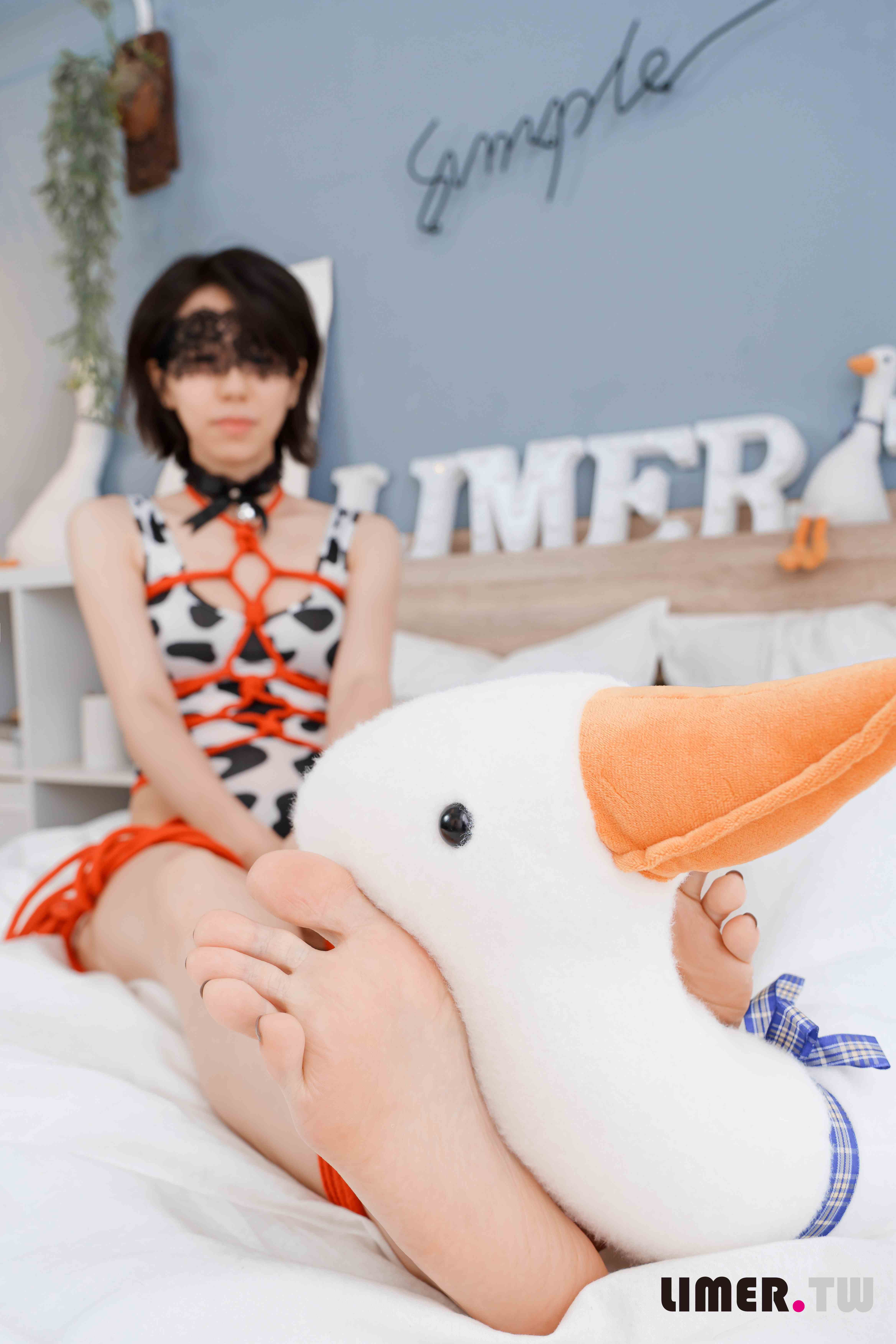 China Beauty Legs and feet 652