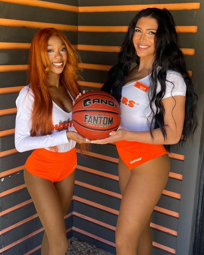 hooter girls