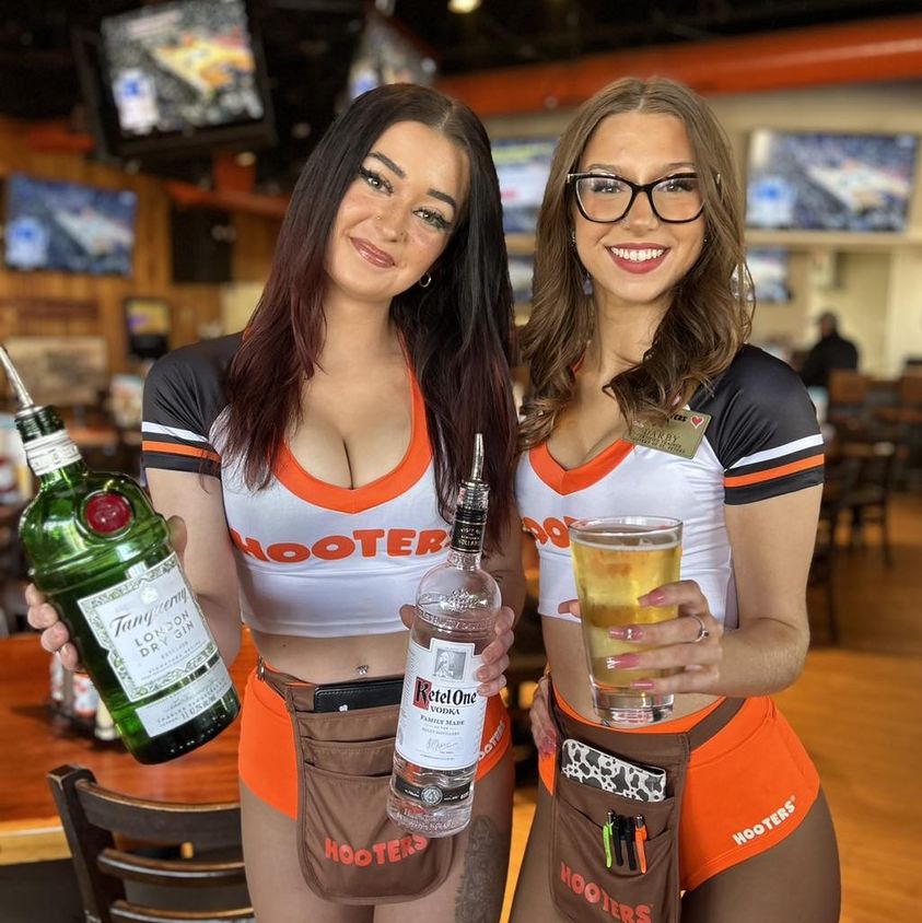 hooter girls
