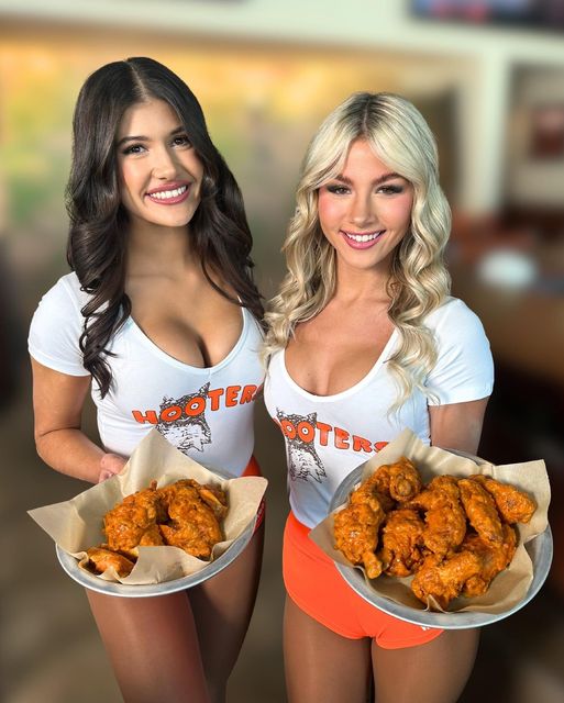 hooter girls