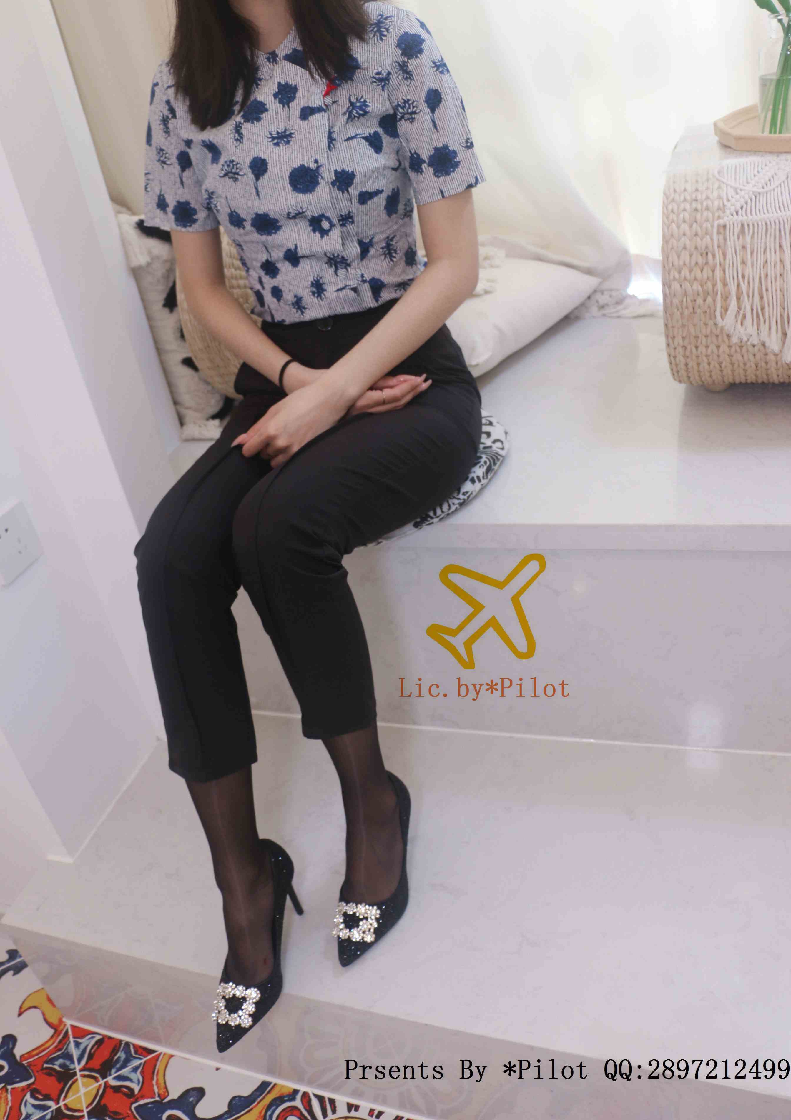 China Beauty Legs and feet 657