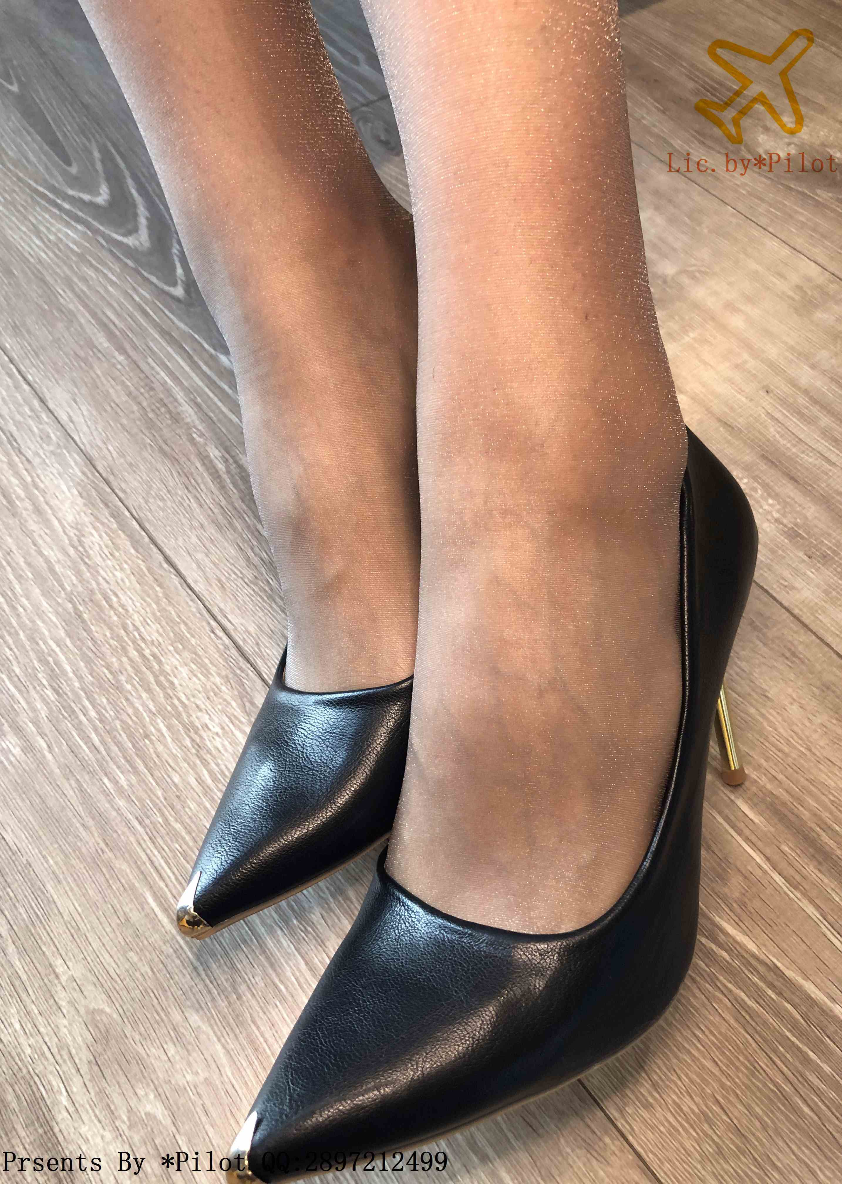 China Beauty Legs and feet 661