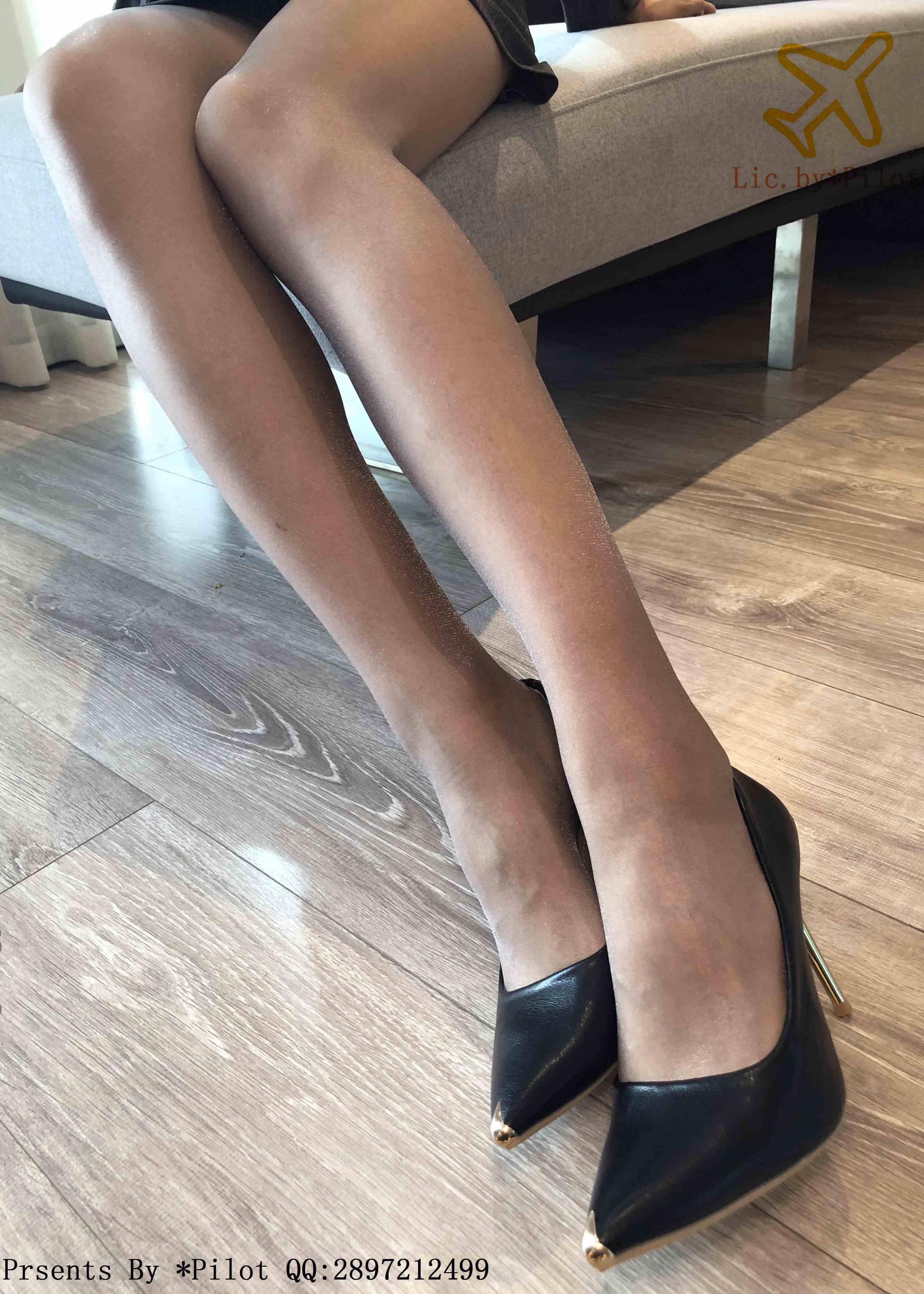 China Beauty Legs and feet 661