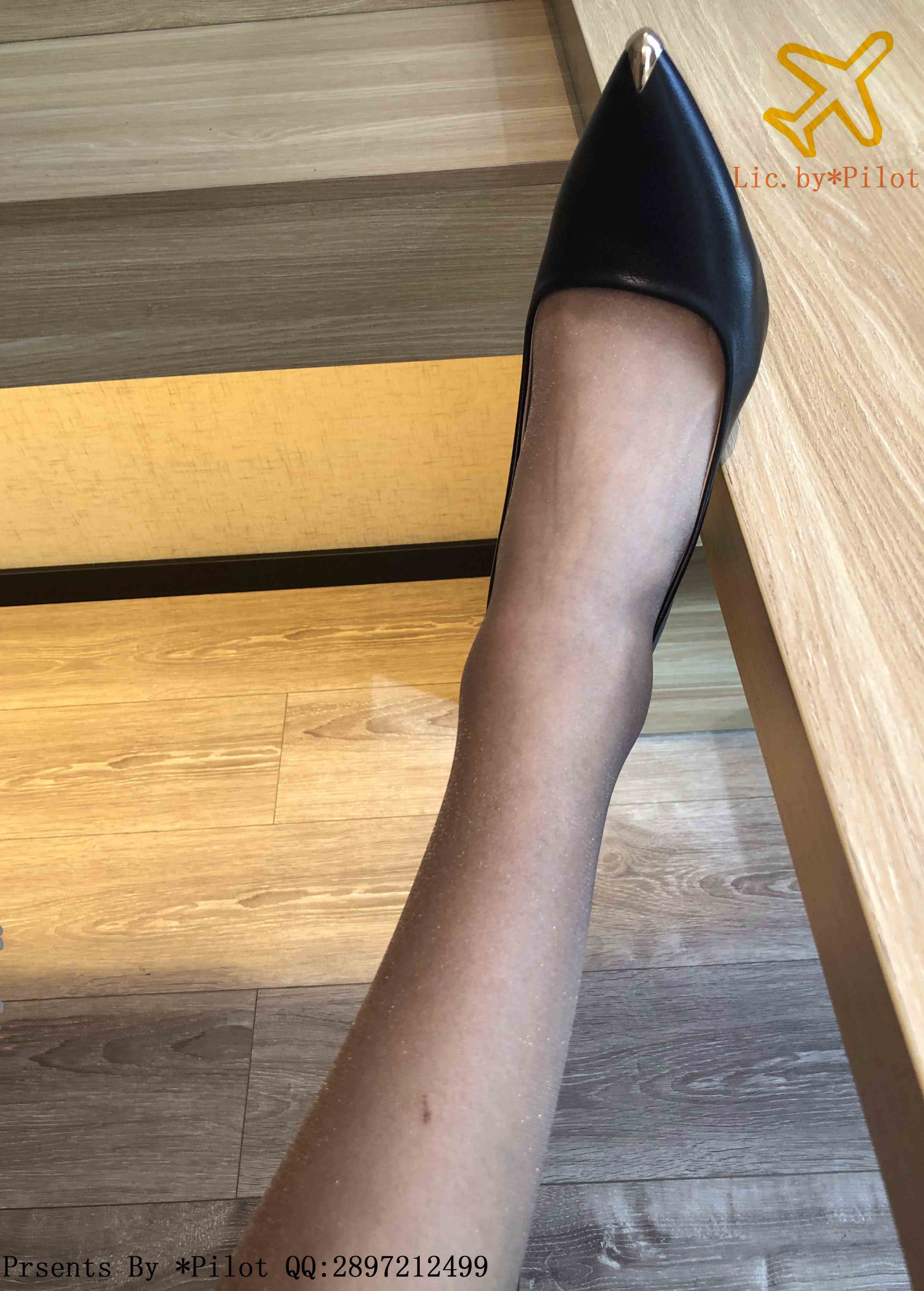 China Beauty Legs and feet 661