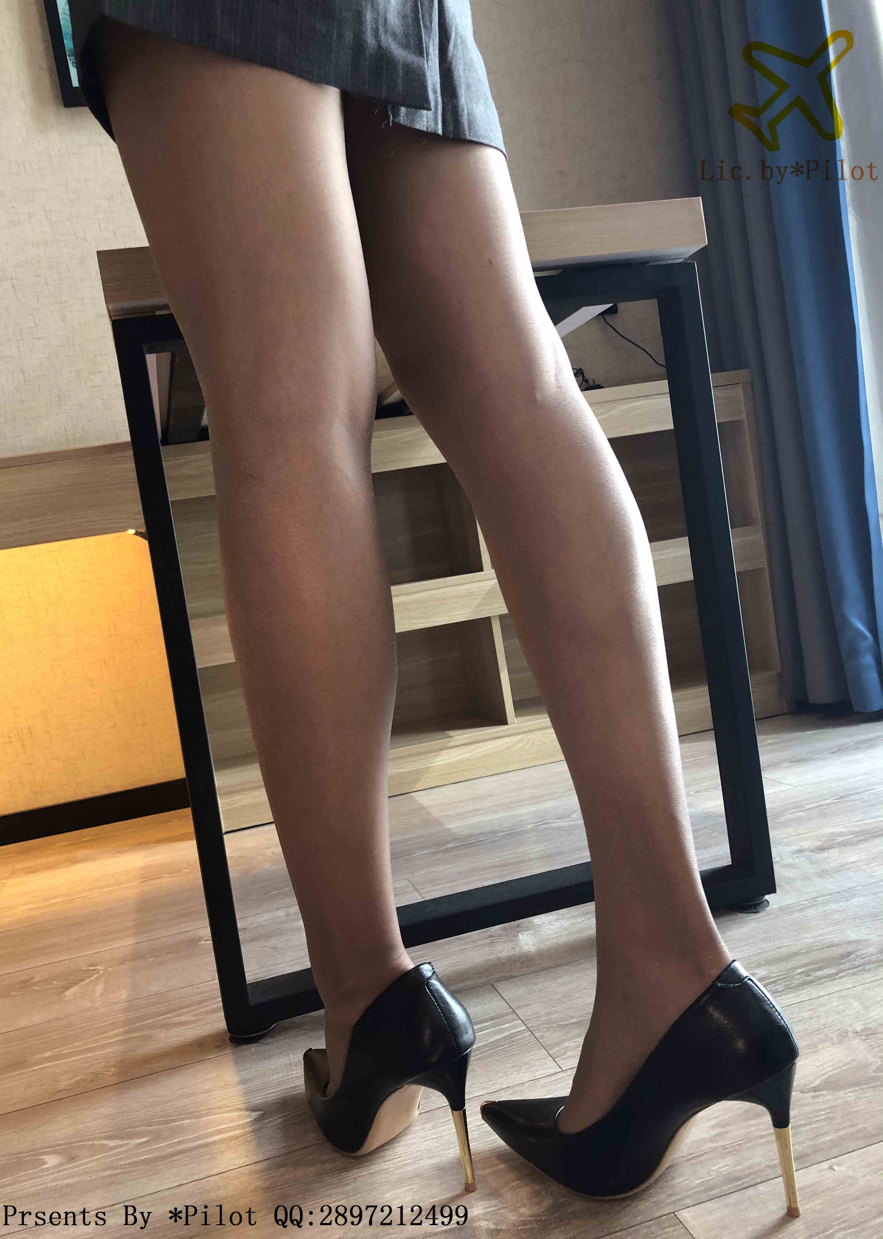 China Beauty Legs and feet 661