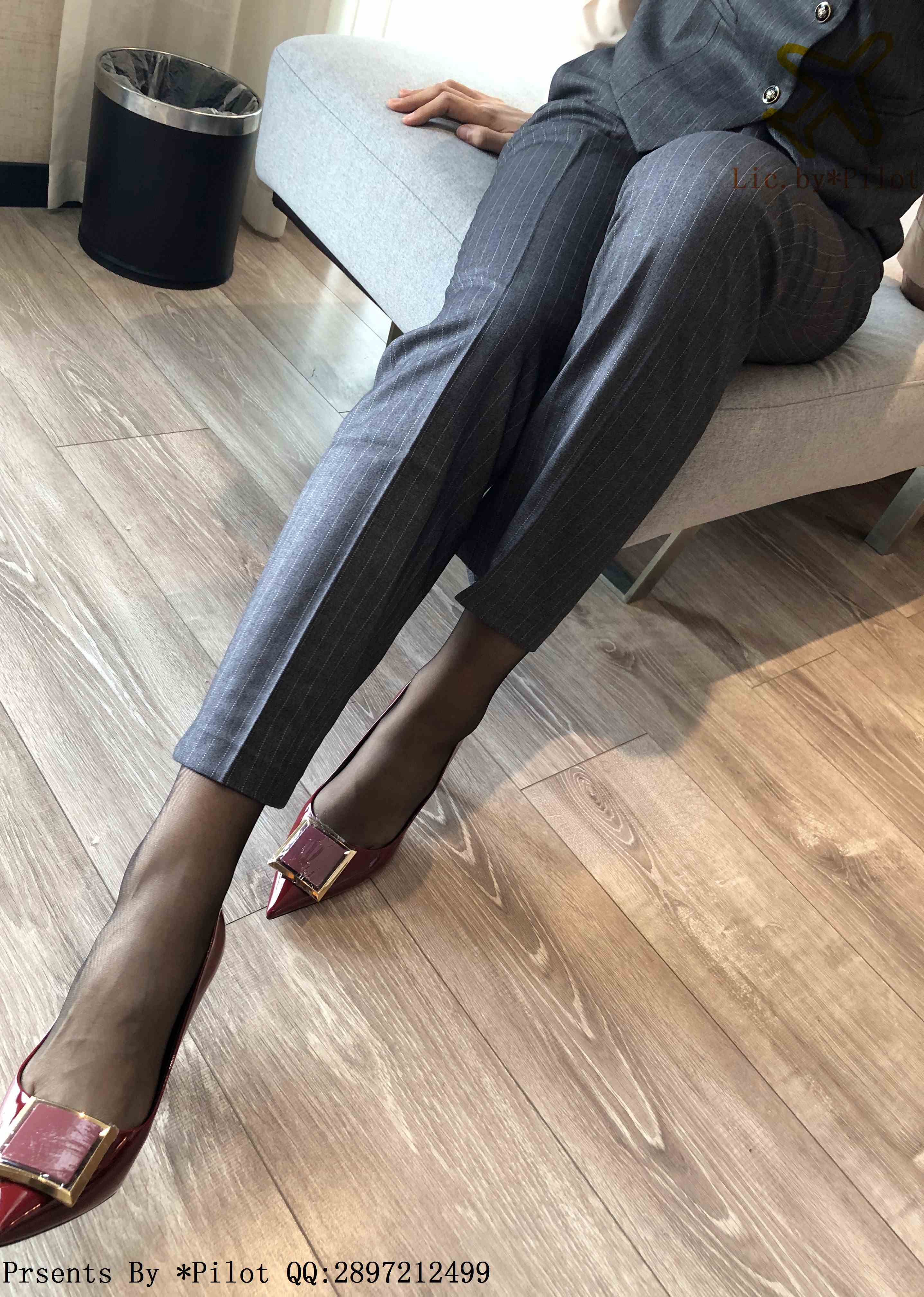 China Beauty Legs and feet 662