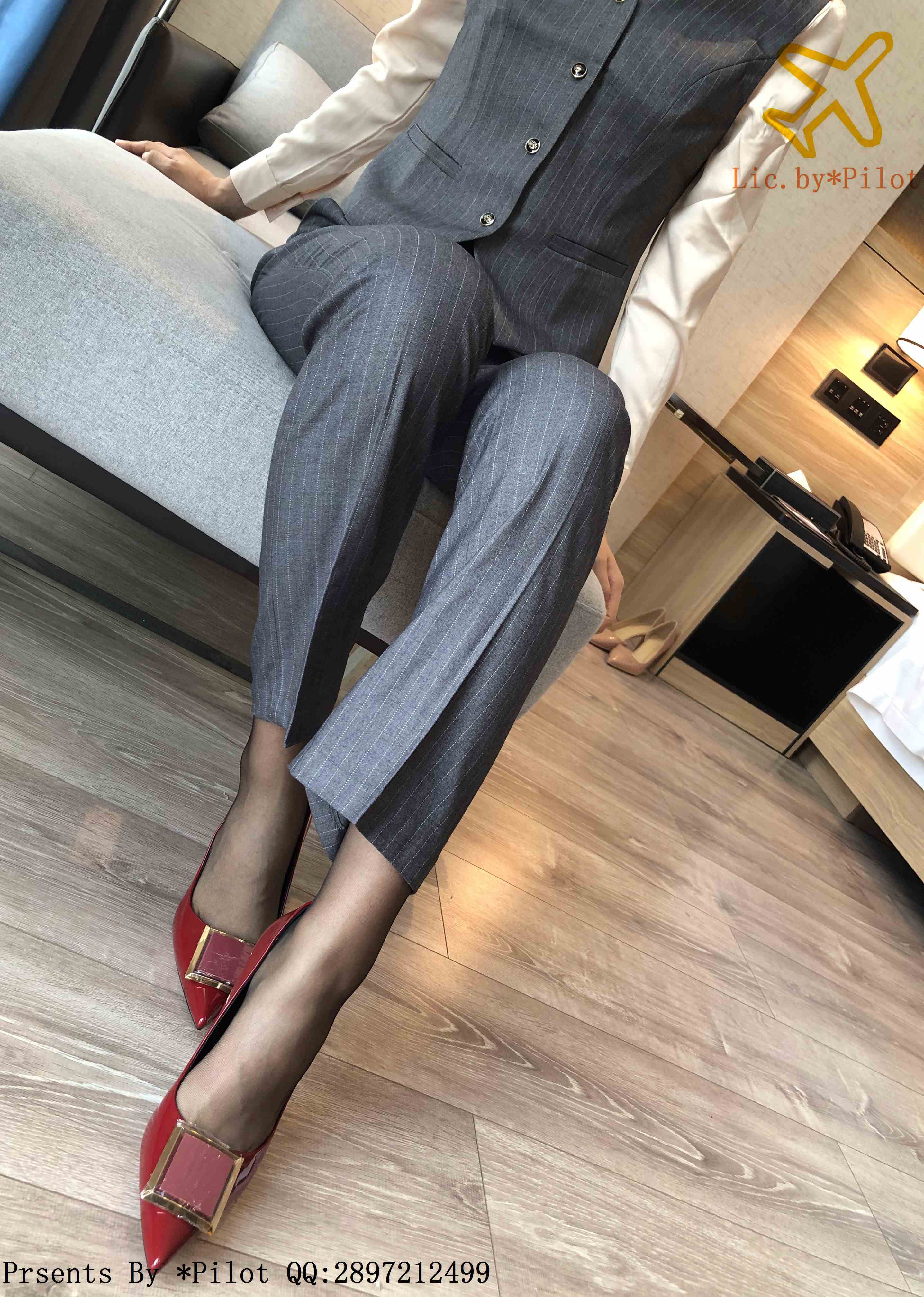 China Beauty Legs and feet 662