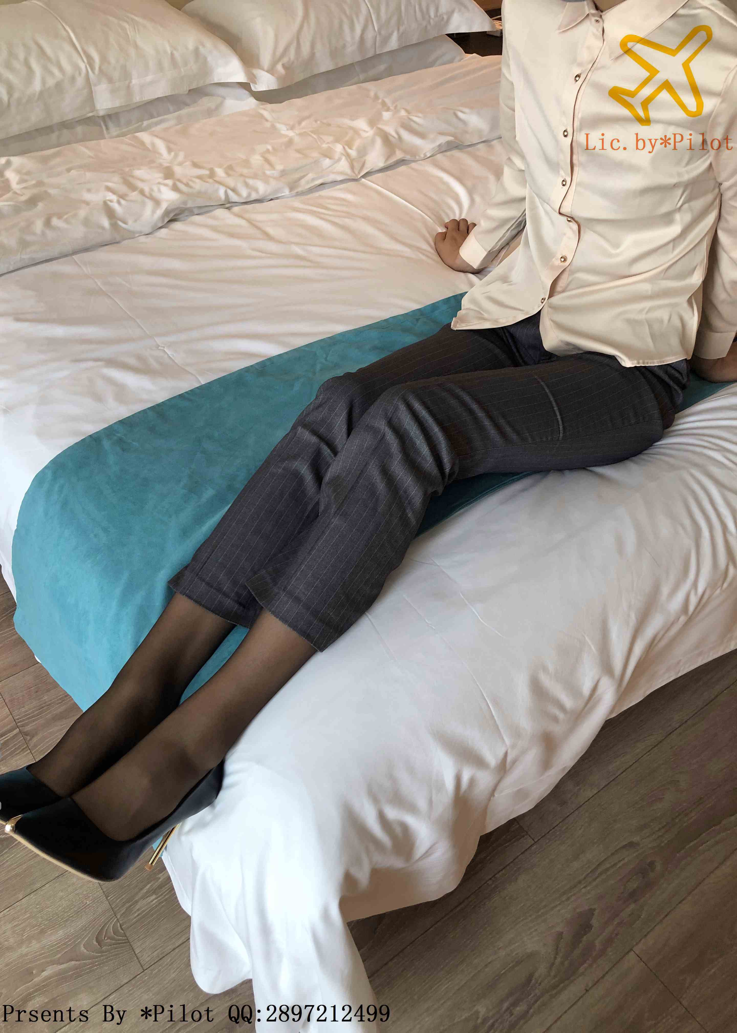 China Beauty Legs and feet 662