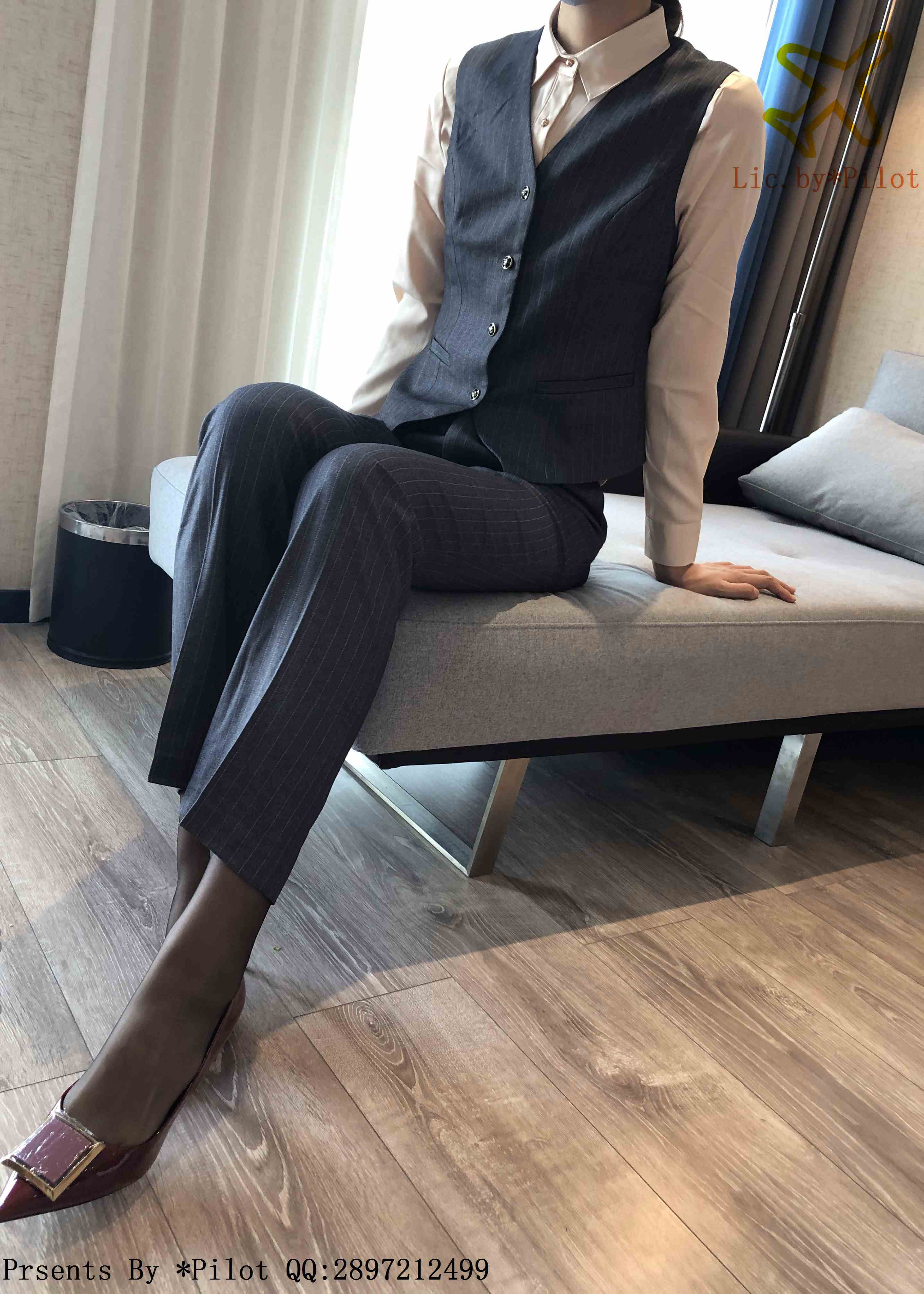 China Beauty Legs and feet 662