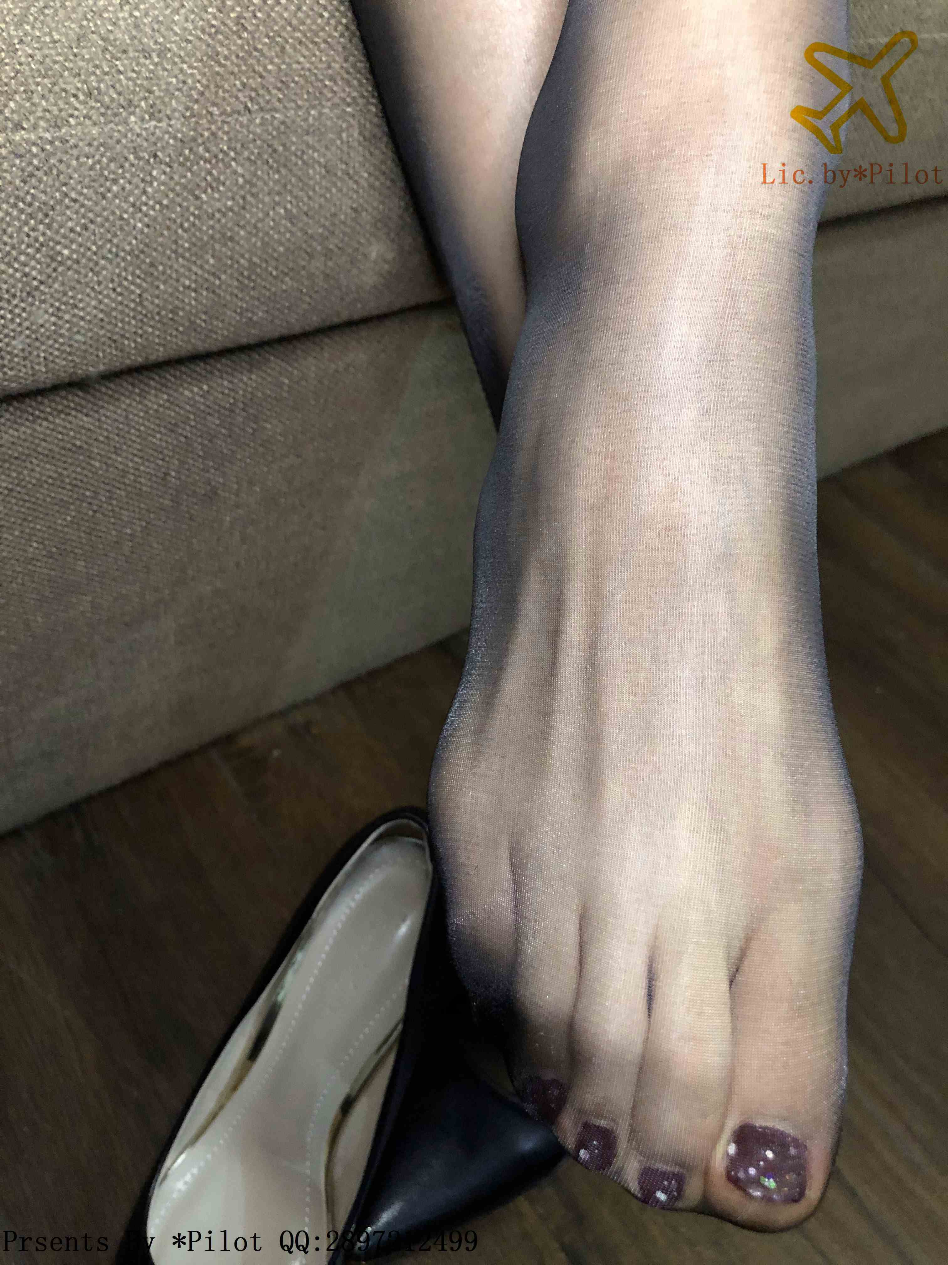 China Beauty Legs and feet 663