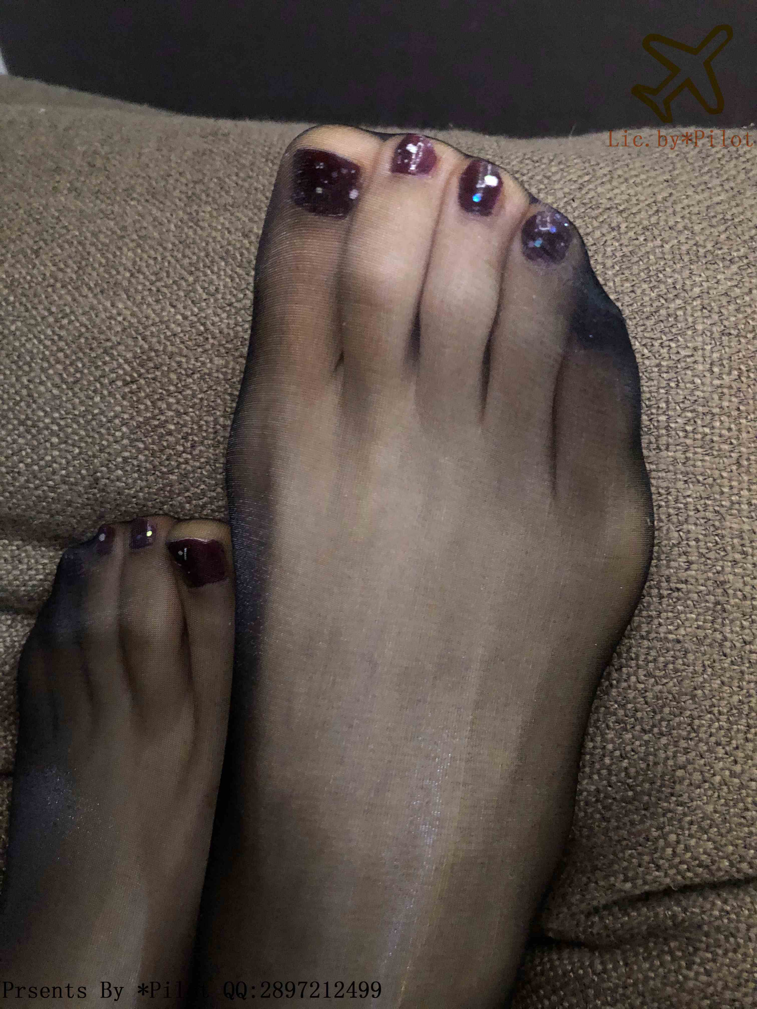 China Beauty Legs and feet 663