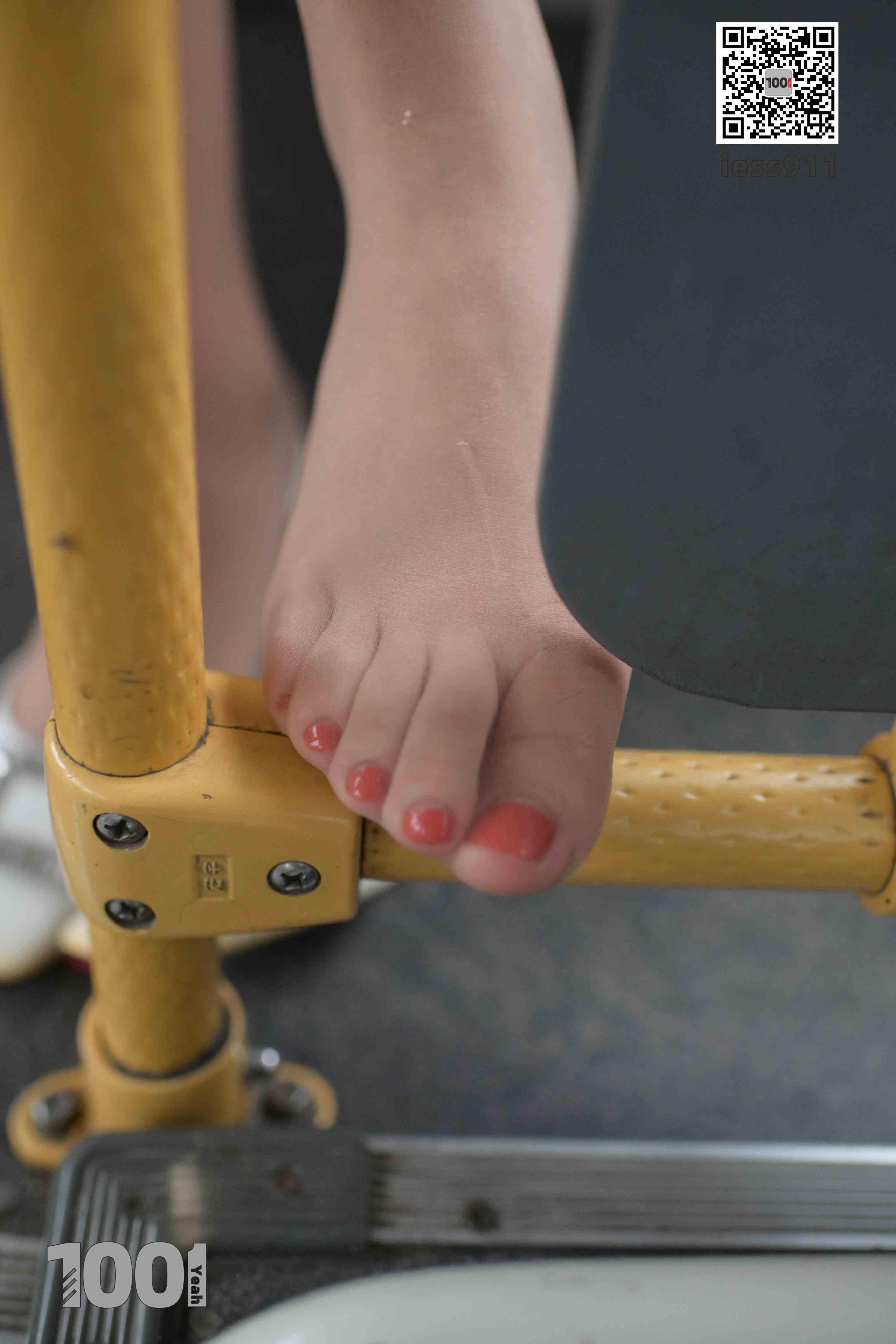 China Beauty Legs and feet 666-2